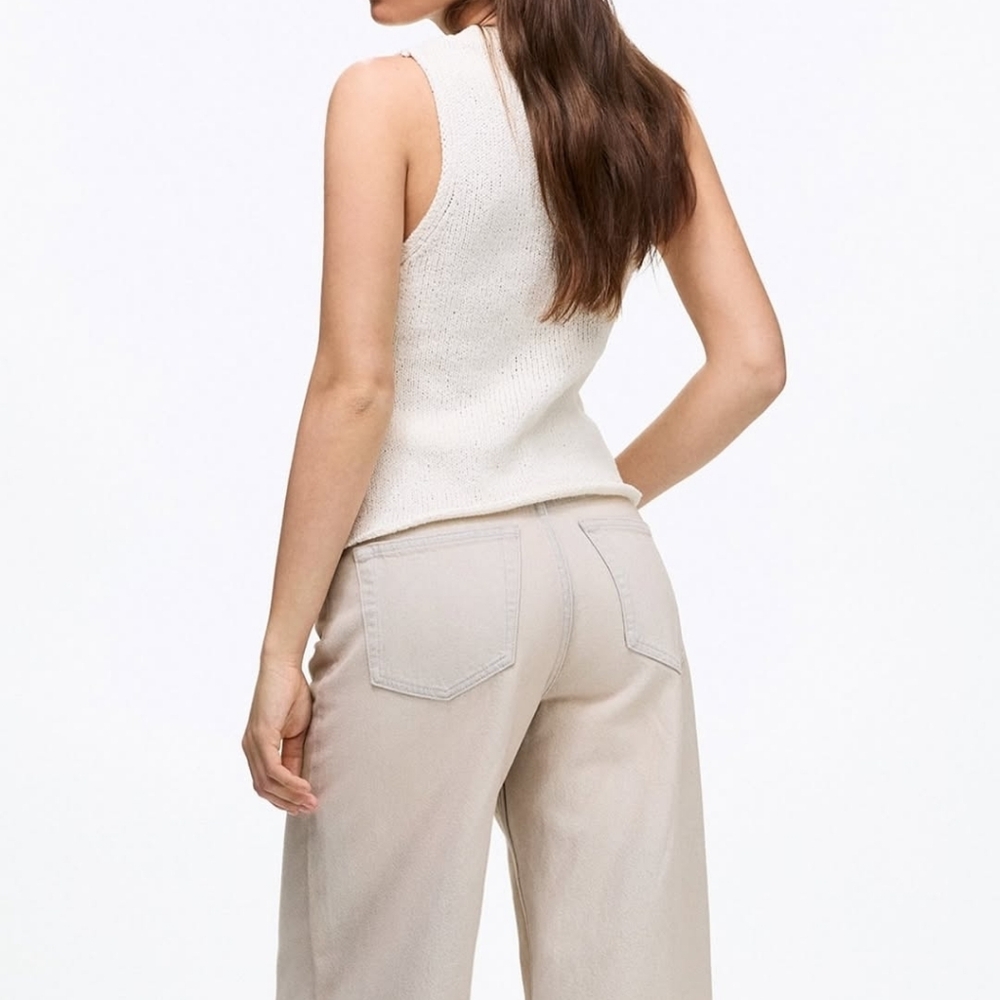 PULL & BEAR Women's Cream V-Neck Knit Vest Sleeveless Button Cardigan Top S NWT - Picture 2 of 9